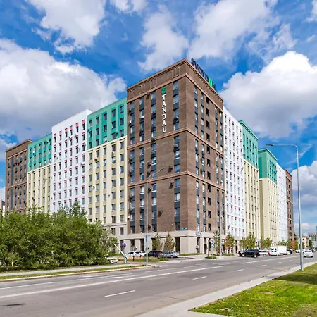 Центр Левого Берега Удобно Для Туристов Командированных Nur-Sultan  Exterior photo