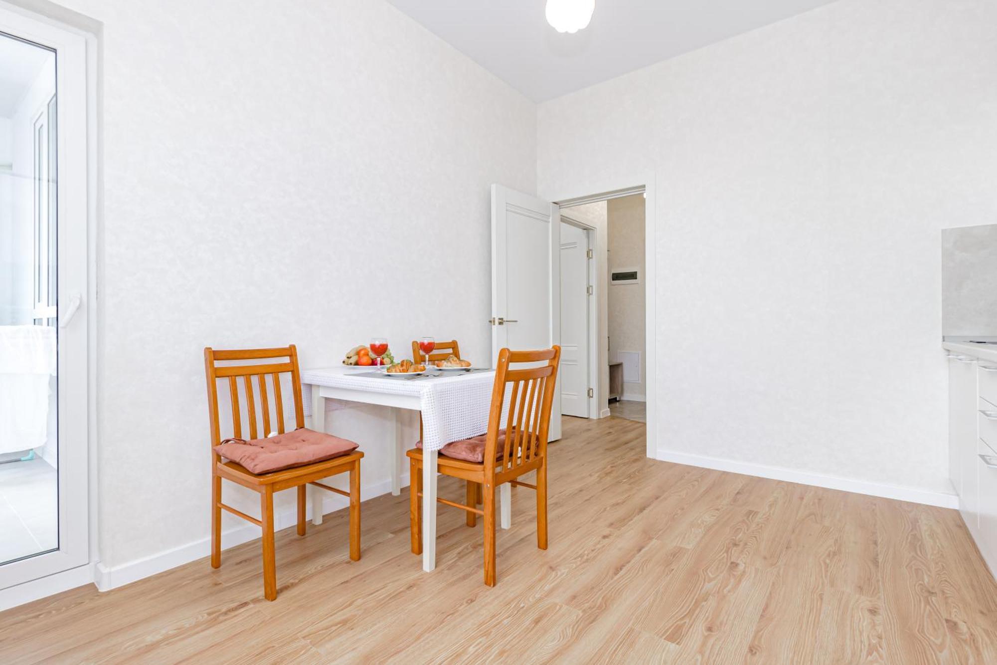 центр левого берега удобно для туристов командированных Apartment