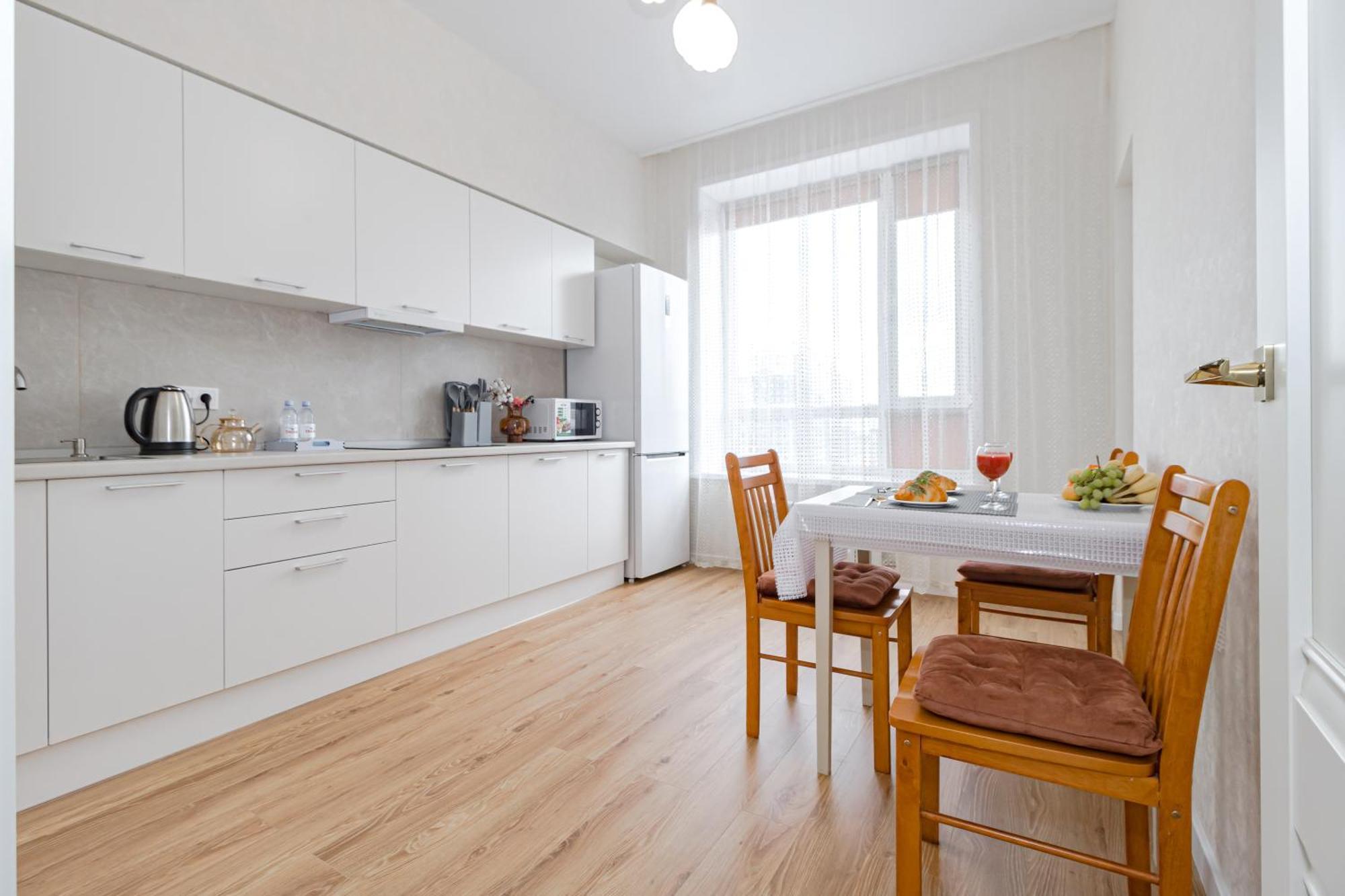 центр левого берега удобно для туристов командированных Apartment *