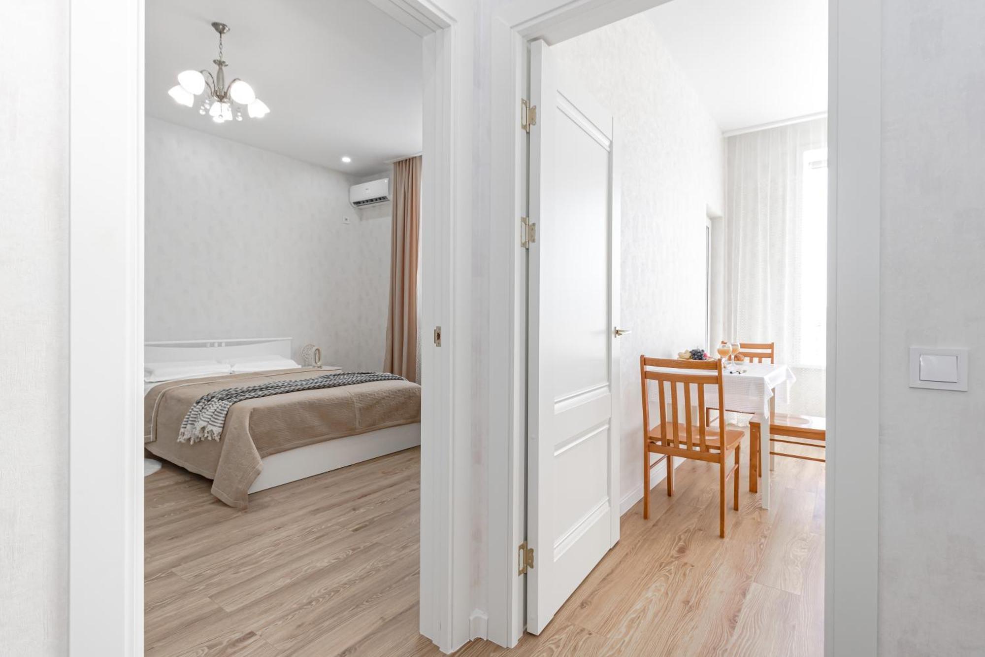 центр левого берега удобно для туристов командированных Apartment
