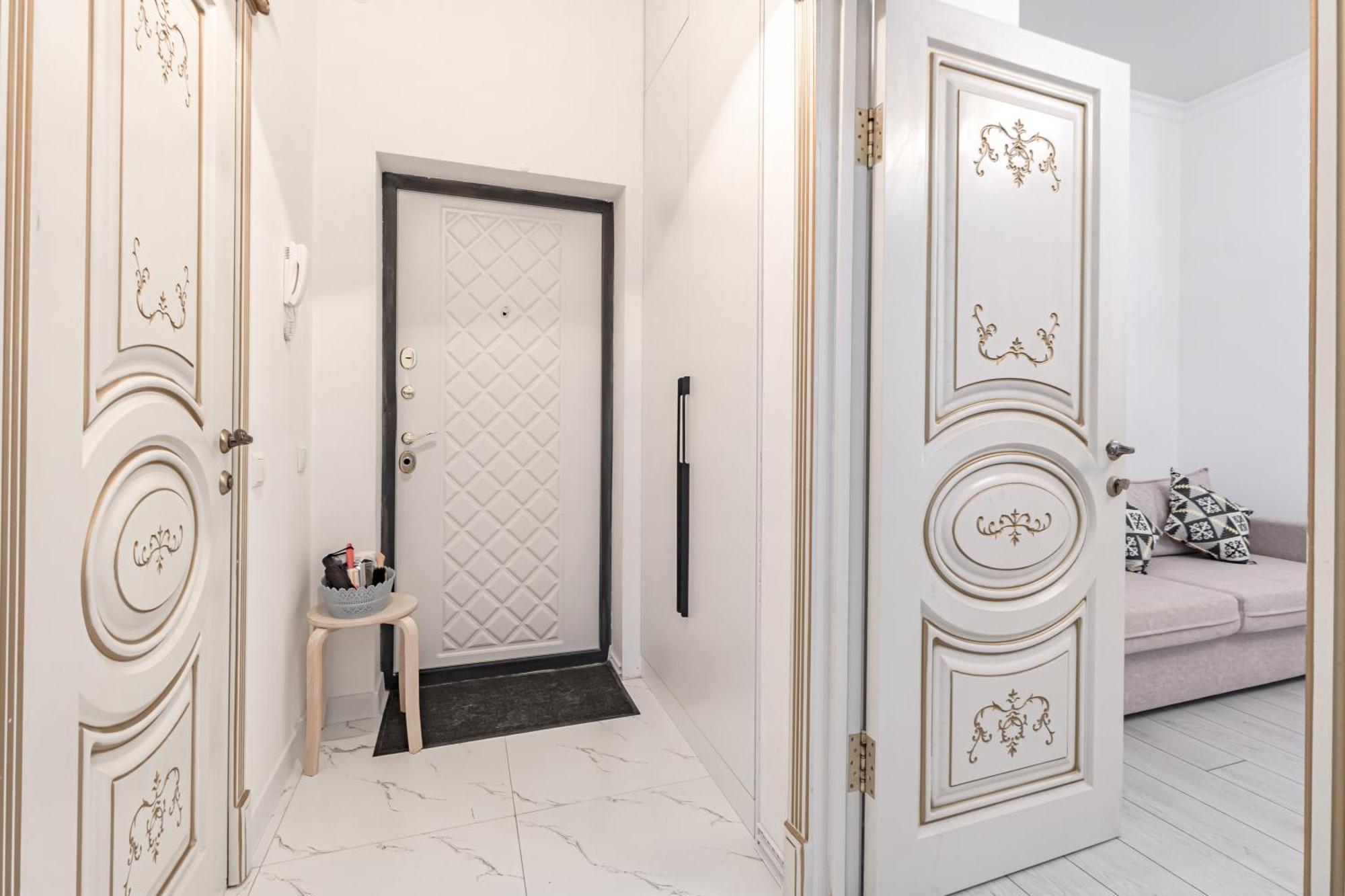 центр левого берега удобно для туристов командированных Apartment *